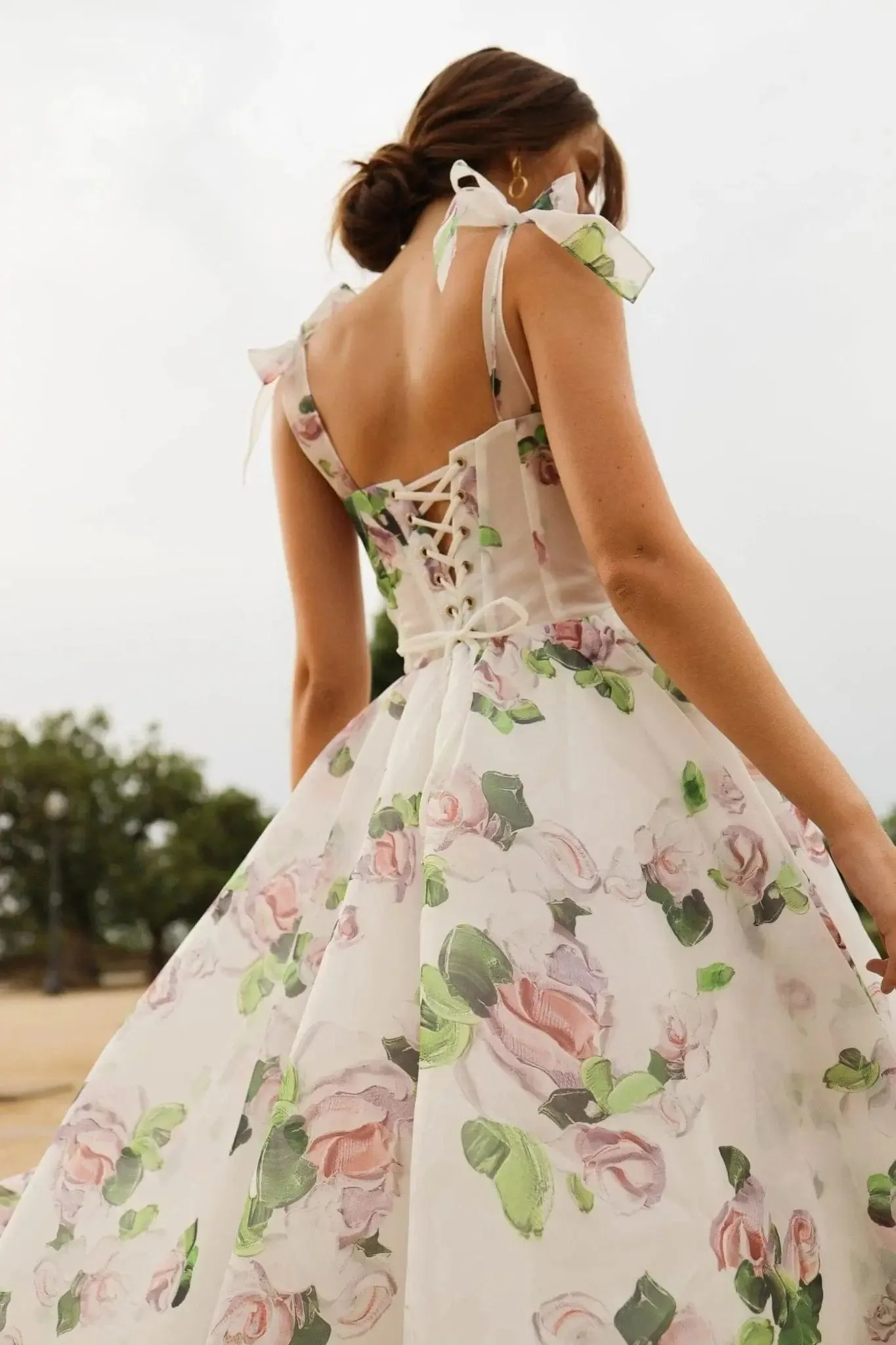 Trend4us Floral Bow-Tie Strap Sweetheart Midi Dress
