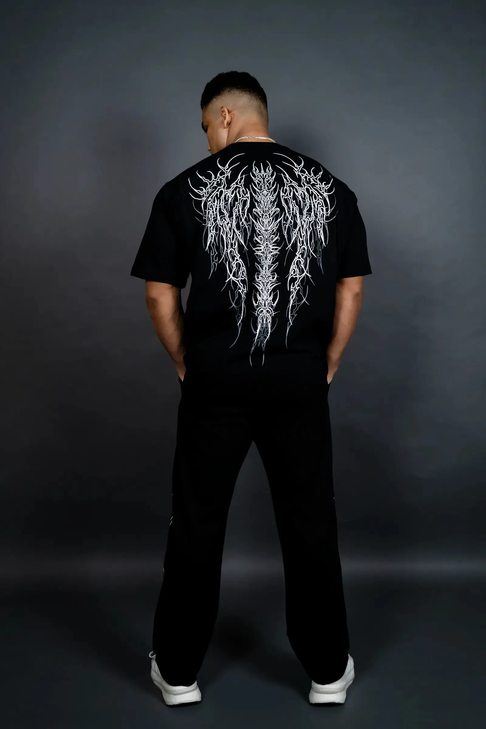 WINGED VERVE IMPACT OVERSIZED T-SHIRT (BLACK GREY)